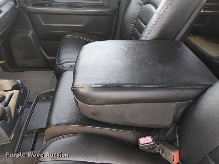 image for item EG1693 2012 Dodge Ram 3500 flatbed truck