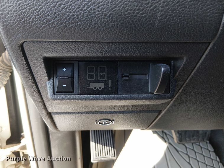 image for item EG1693 2012 Dodge Ram 3500 flatbed truck