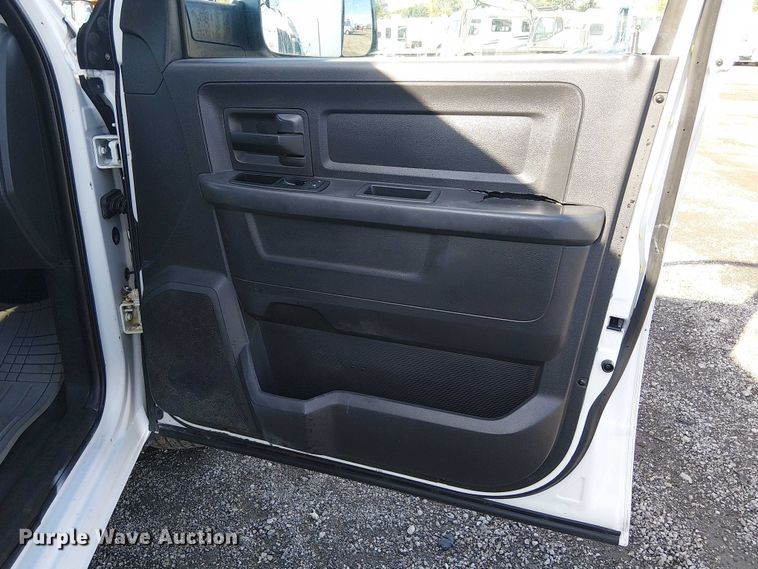 image for item EG1693 2012 Dodge Ram 3500 flatbed truck