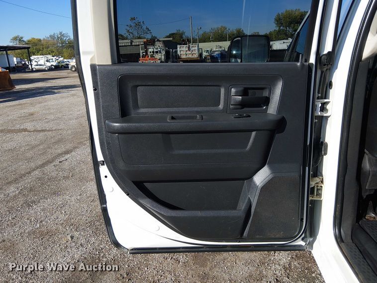 image for item EG1693 2012 Dodge Ram 3500 flatbed truck