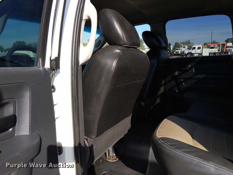 image for item EG1693 2012 Dodge Ram 3500 flatbed truck