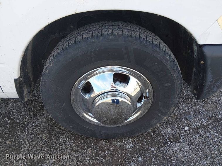 image for item EG1693 2012 Dodge Ram 3500 flatbed truck