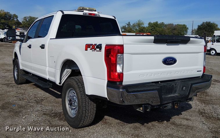 image for item EG1694 2019 Ford F250 Super Duty XL Crew Cab pickup truck