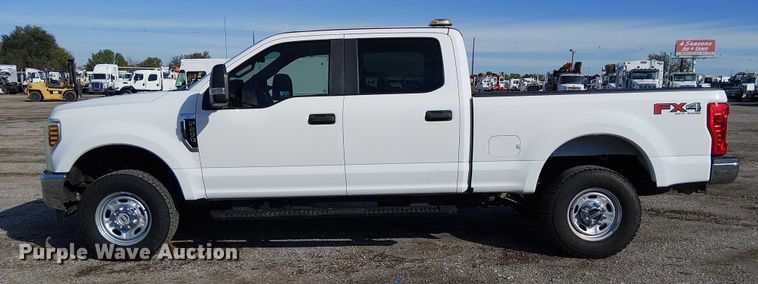 image for item EG1694 2019 Ford F250 Super Duty XL Crew Cab pickup truck