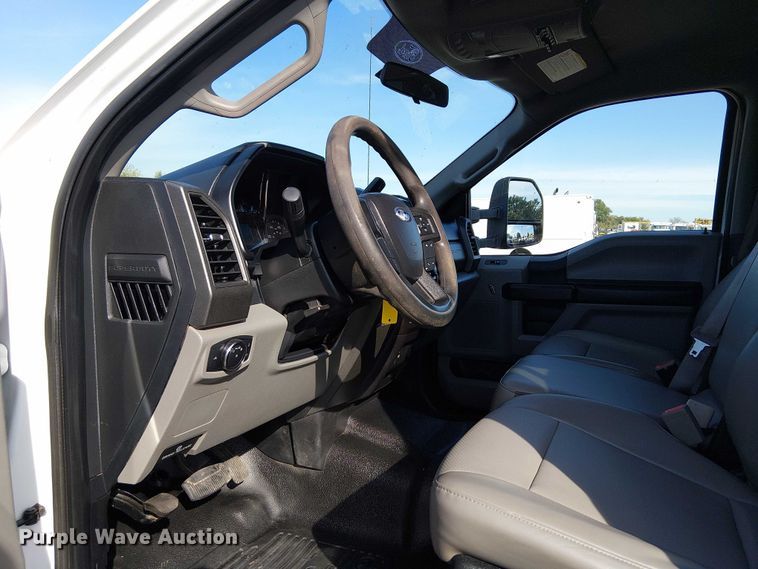 image for item EG1694 2019 Ford F250 Super Duty XL Crew Cab pickup truck