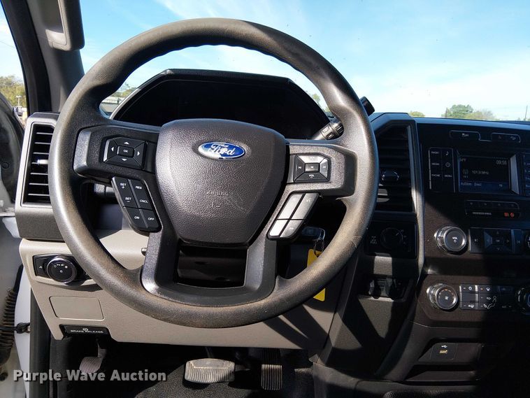 image for item EG1694 2019 Ford F250 Super Duty XL Crew Cab pickup truck