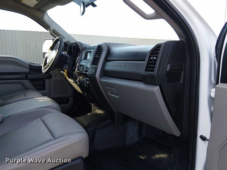 image for item EG1694 2019 Ford F250 Super Duty XL Crew Cab pickup truck