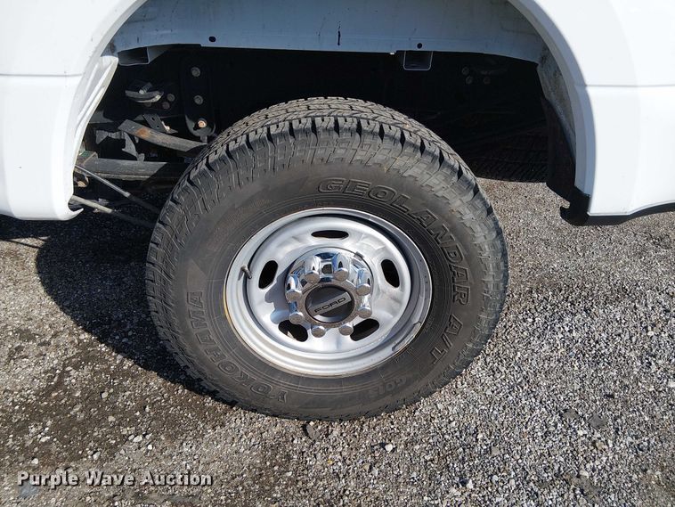 image for item EG1694 2019 Ford F250 Super Duty XL Crew Cab pickup truck