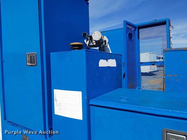 image for item EG1695 2016 Ford F450 Super Duty XL utility / service truck