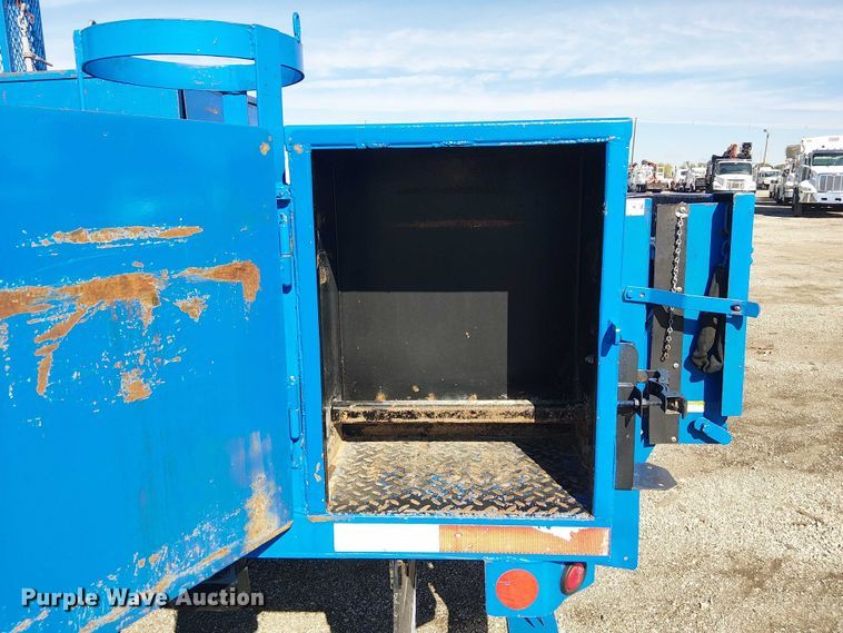 image for item EG1695 2016 Ford F450 Super Duty XL utility / service truck