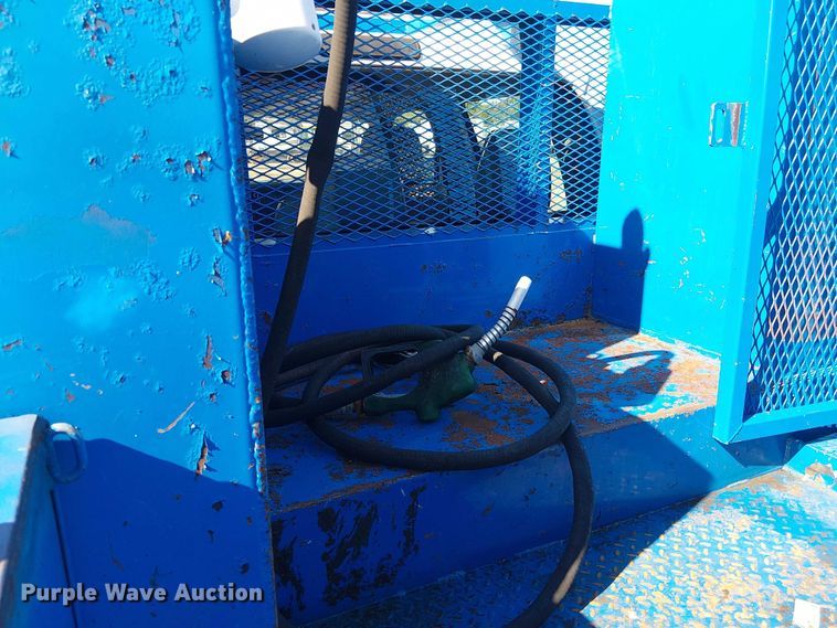 image for item EG1695 2016 Ford F450 Super Duty XL utility / service truck