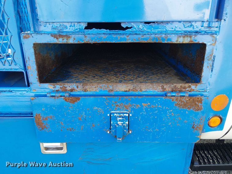 image for item EG1695 2016 Ford F450 Super Duty XL utility / service truck