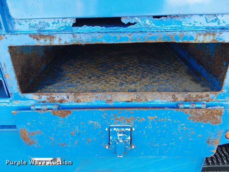 image for item EG1695 2016 Ford F450 Super Duty XL utility / service truck