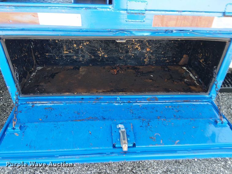 image for item EG1695 2016 Ford F450 Super Duty XL utility / service truck