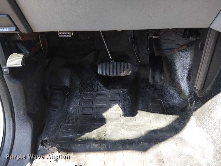 image for item EG1695 2016 Ford F450 Super Duty XL utility / service truck