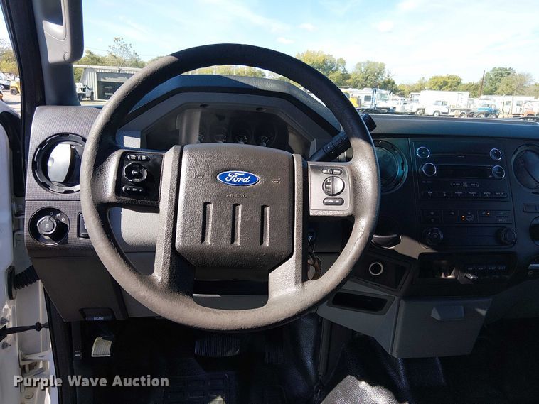 image for item EG1695 2016 Ford F450 Super Duty XL utility / service truck