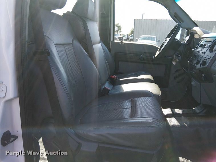 image for item EG1695 2016 Ford F450 Super Duty XL utility / service truck