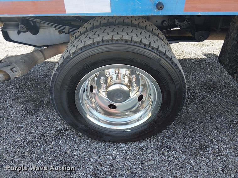 image for item EG1695 2016 Ford F450 Super Duty XL utility / service truck