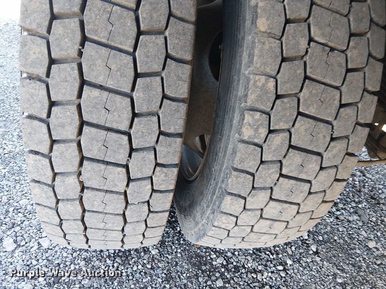 image for item EG1695 2016 Ford F450 Super Duty XL utility / service truck