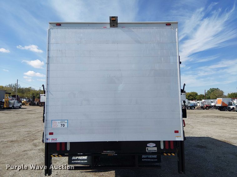 image for item EG1697 2016 Ford F650 Super Duty box truck