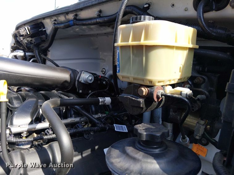 image for item EG1697 2016 Ford F650 Super Duty box truck