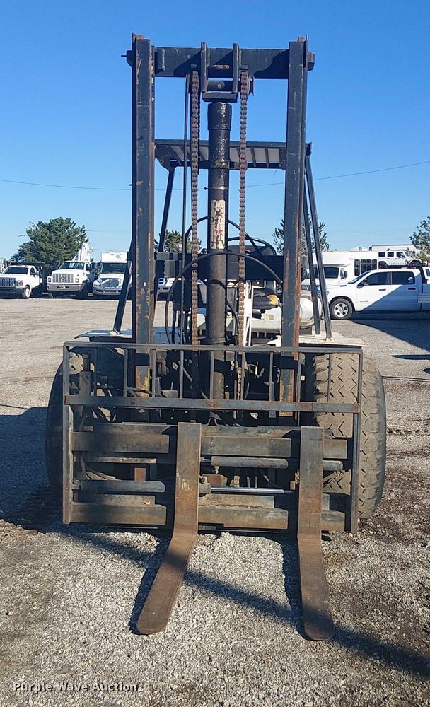 image for item EG1702 Clark  IT60 forklift