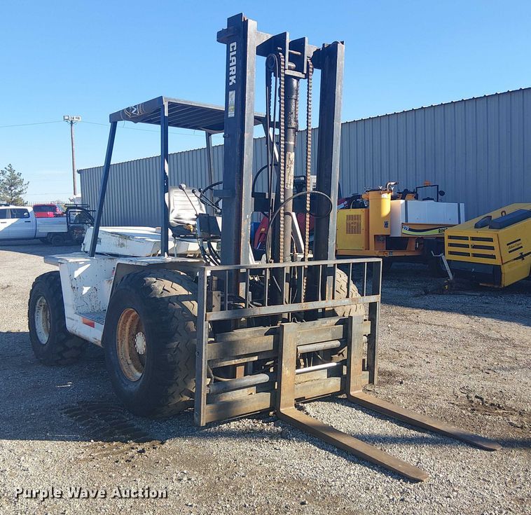 image for item EG1702 Clark  IT60 forklift