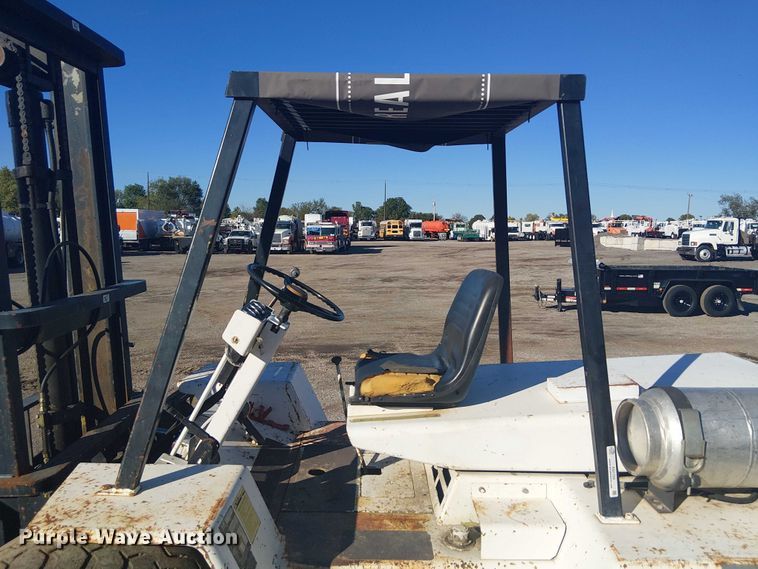 image for item EG1702 Clark  IT60 forklift