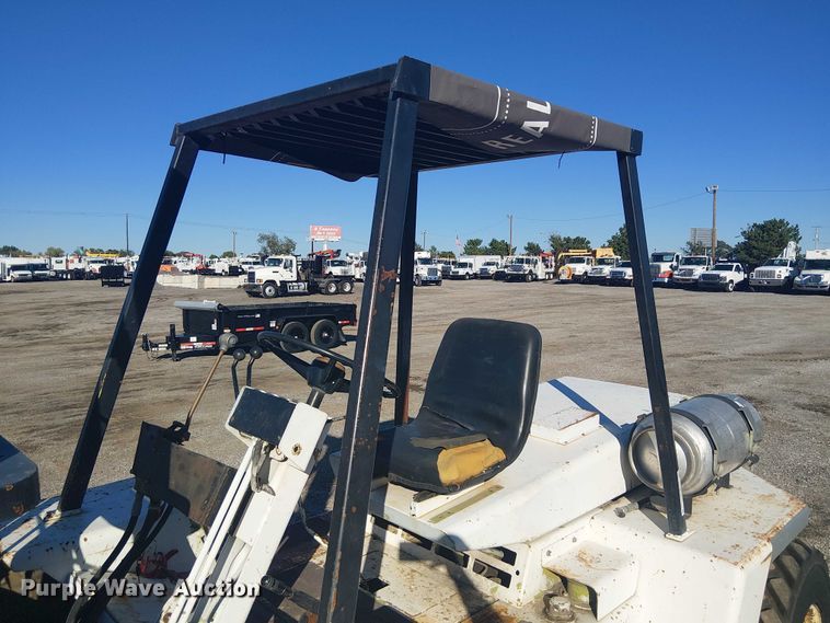 image for item EG1702 Clark  IT60 forklift