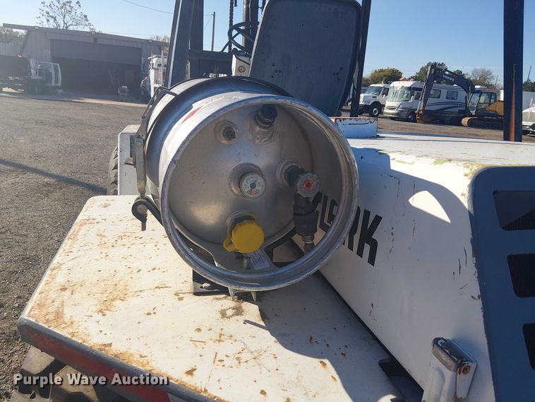 image for item EG1702 Clark  IT60 forklift