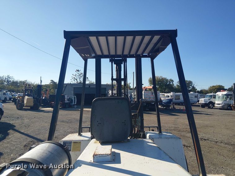 image for item EG1702 Clark  IT60 forklift