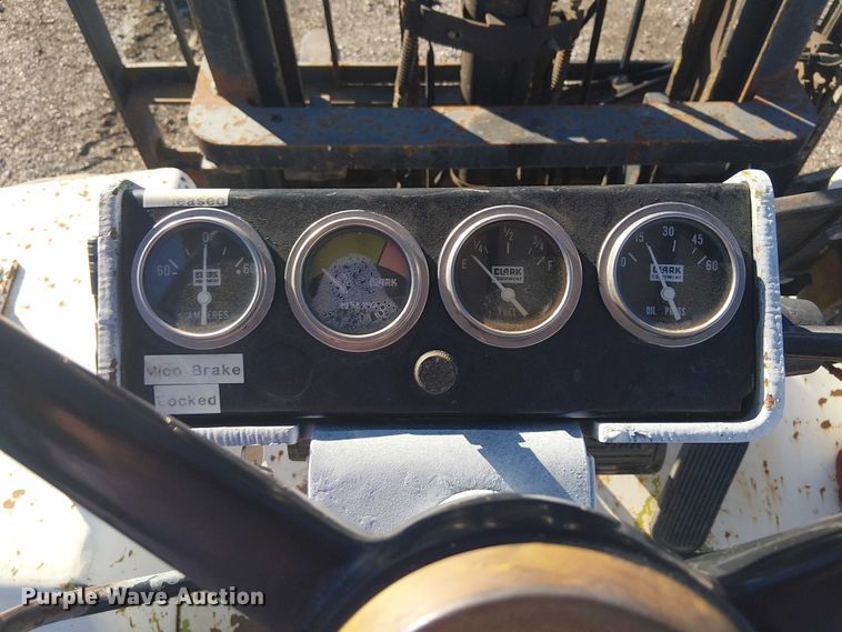 image for item EG1702 Clark  IT60 forklift