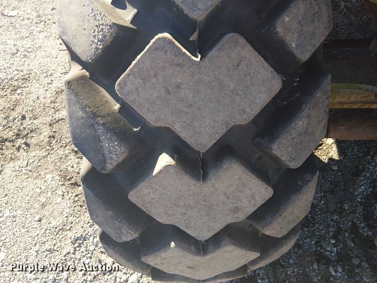 image for item EG1702 Clark  IT60 forklift