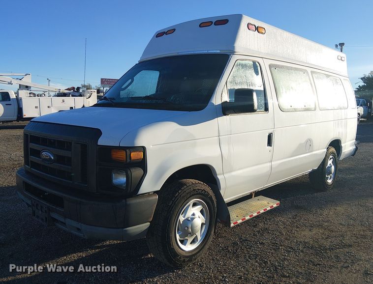 image for item EG1703 2011 Ford E250 handicap accessible van