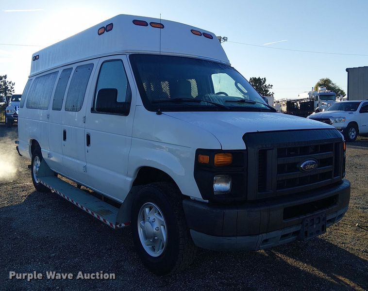image for item EG1703 2011 Ford E250 handicap accessible van