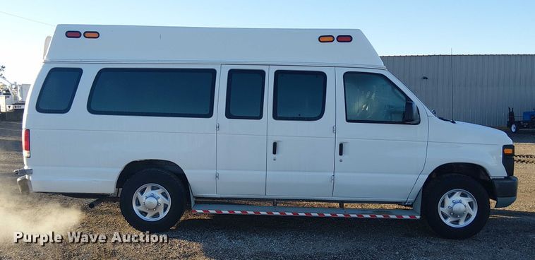 image for item EG1703 2011 Ford E250 handicap accessible van
