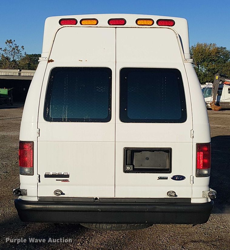 image for item EG1703 2011 Ford E250 handicap accessible van