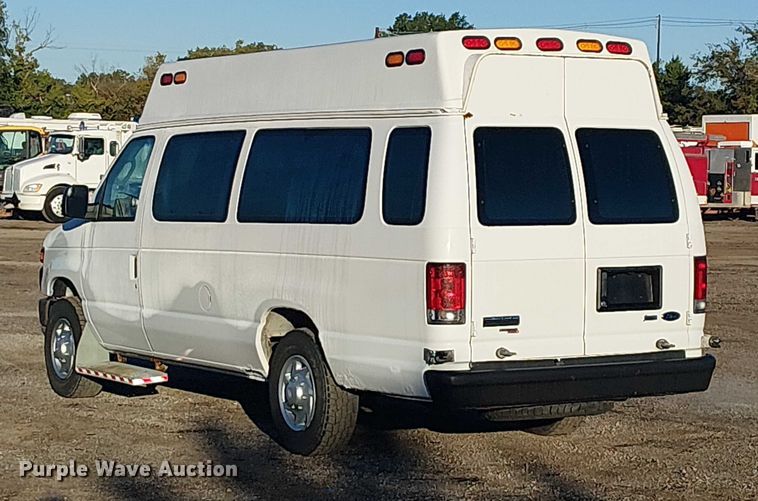 image for item EG1703 2011 Ford E250 handicap accessible van