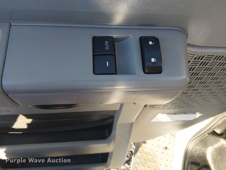 image for item EG1703 2011 Ford E250 handicap accessible van