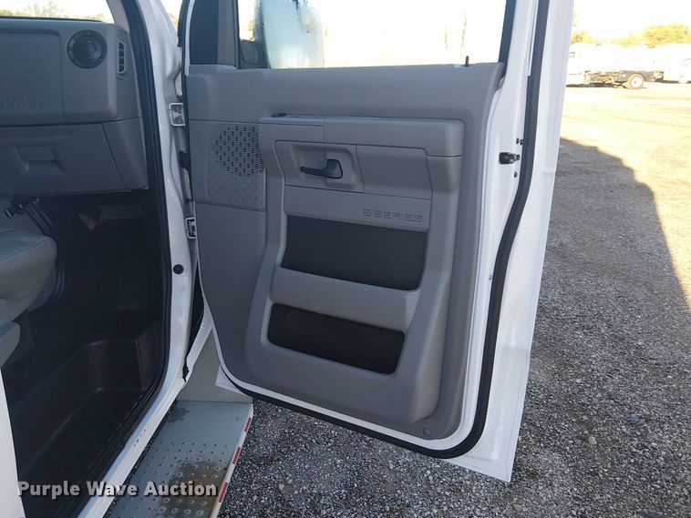 image for item EG1703 2011 Ford E250 handicap accessible van
