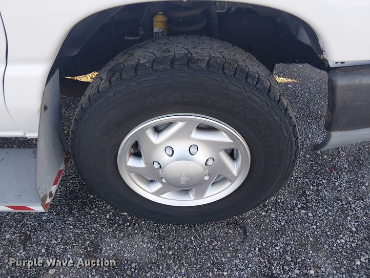 image for item EG1703 2011 Ford E250 handicap accessible van