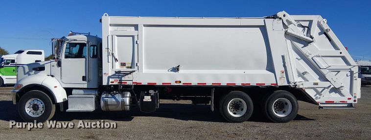 image for item EG1706 2018 Peterbilt 348 refuse truck
