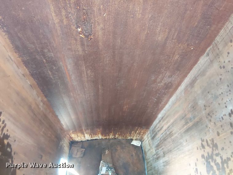 image for item EG1706 2018 Peterbilt 348 refuse truck