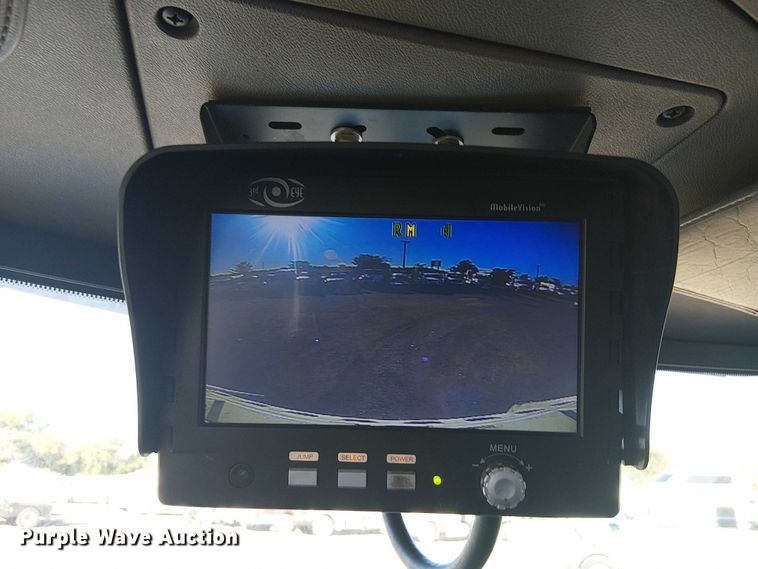 image for item EG1706 2018 Peterbilt 348 refuse truck