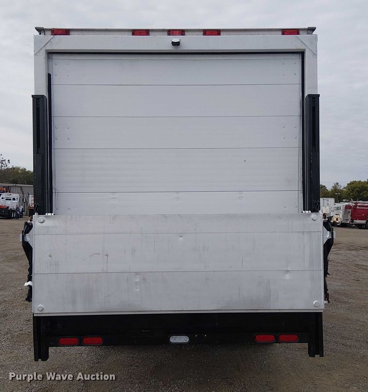 image for item EG1713 2012 Freightliner Business Class M2 box truck