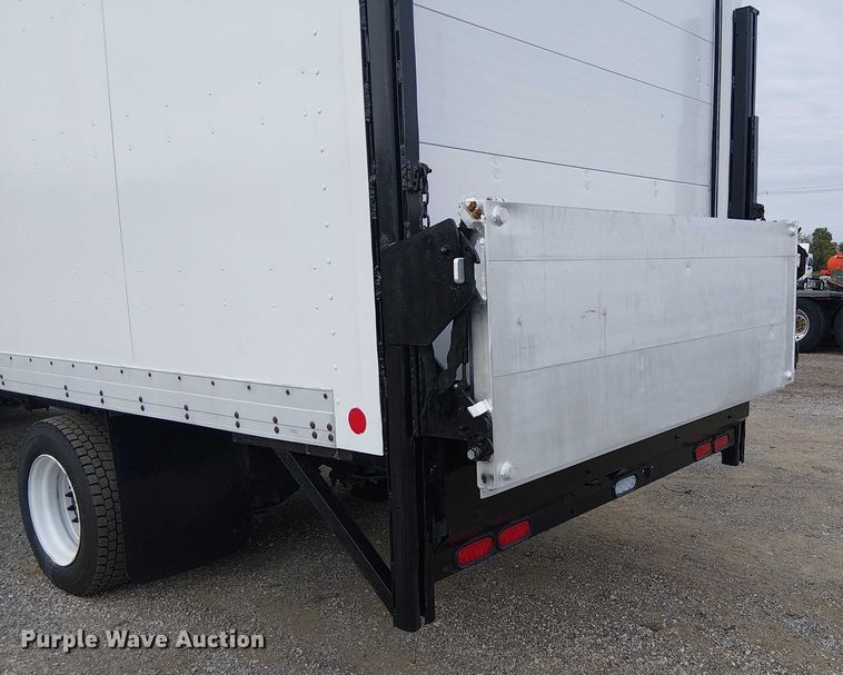 image for item EG1713 2012 Freightliner Business Class M2 box truck