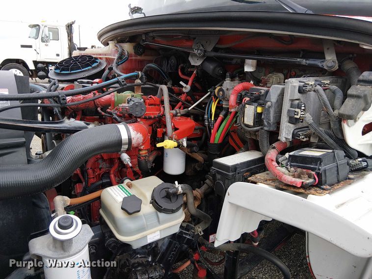 image for item EG1713 2012 Freightliner Business Class M2 box truck