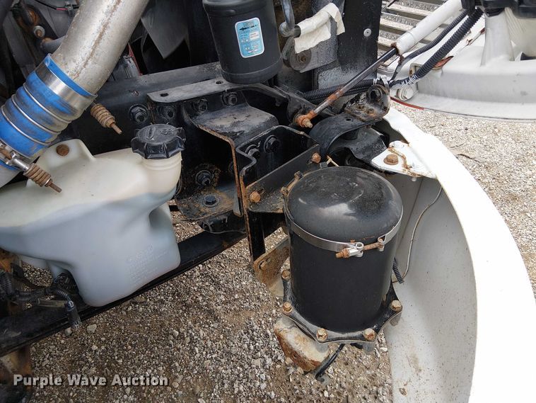 image for item EG1713 2012 Freightliner Business Class M2 box truck