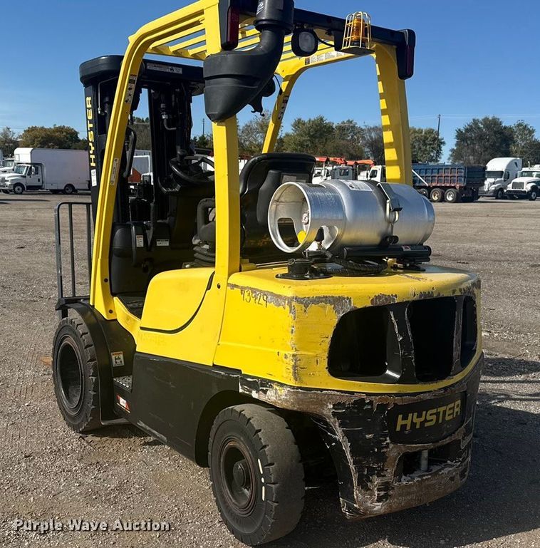 image for item EG1728 2014 Hyster H60FT forklift