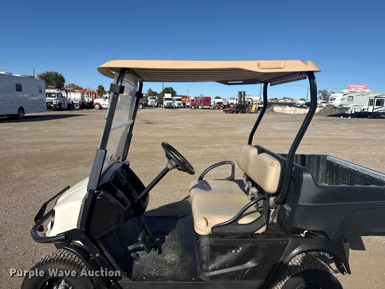 image for item EG1730 Cushman Shaker 800X golf cart